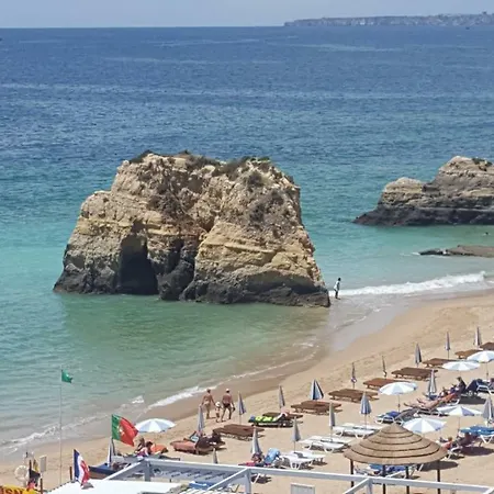 Praia Da Rocha Vista Mar بورتيماو